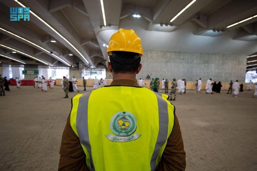 الدفاع المدني يرفع جاهزيته في جسر الجمرات والساحات المحيطة به صحيفة البلاد