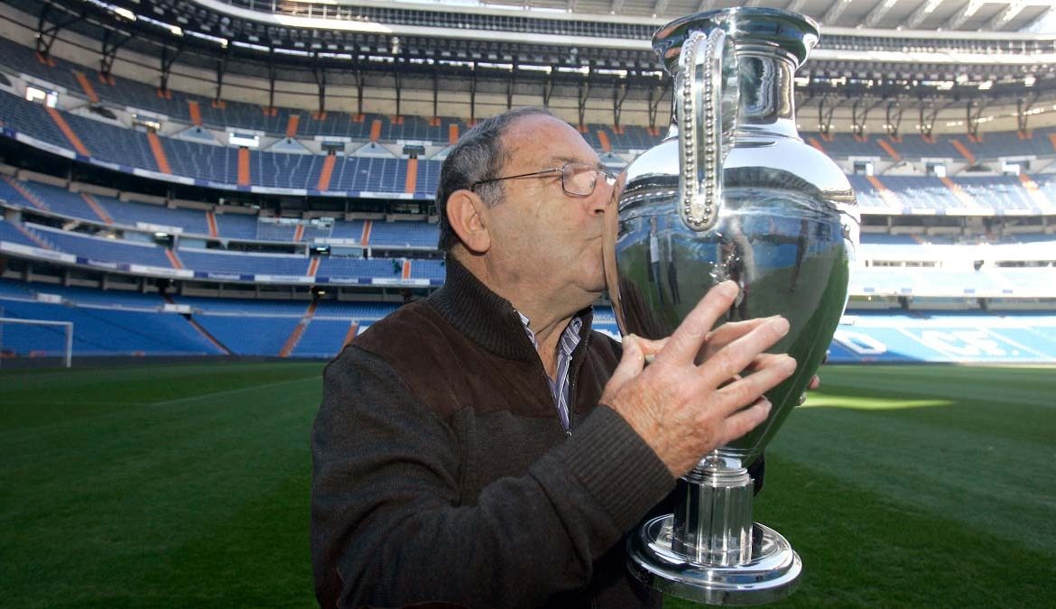 وفاة أسطورة ريال مدريد خينتو