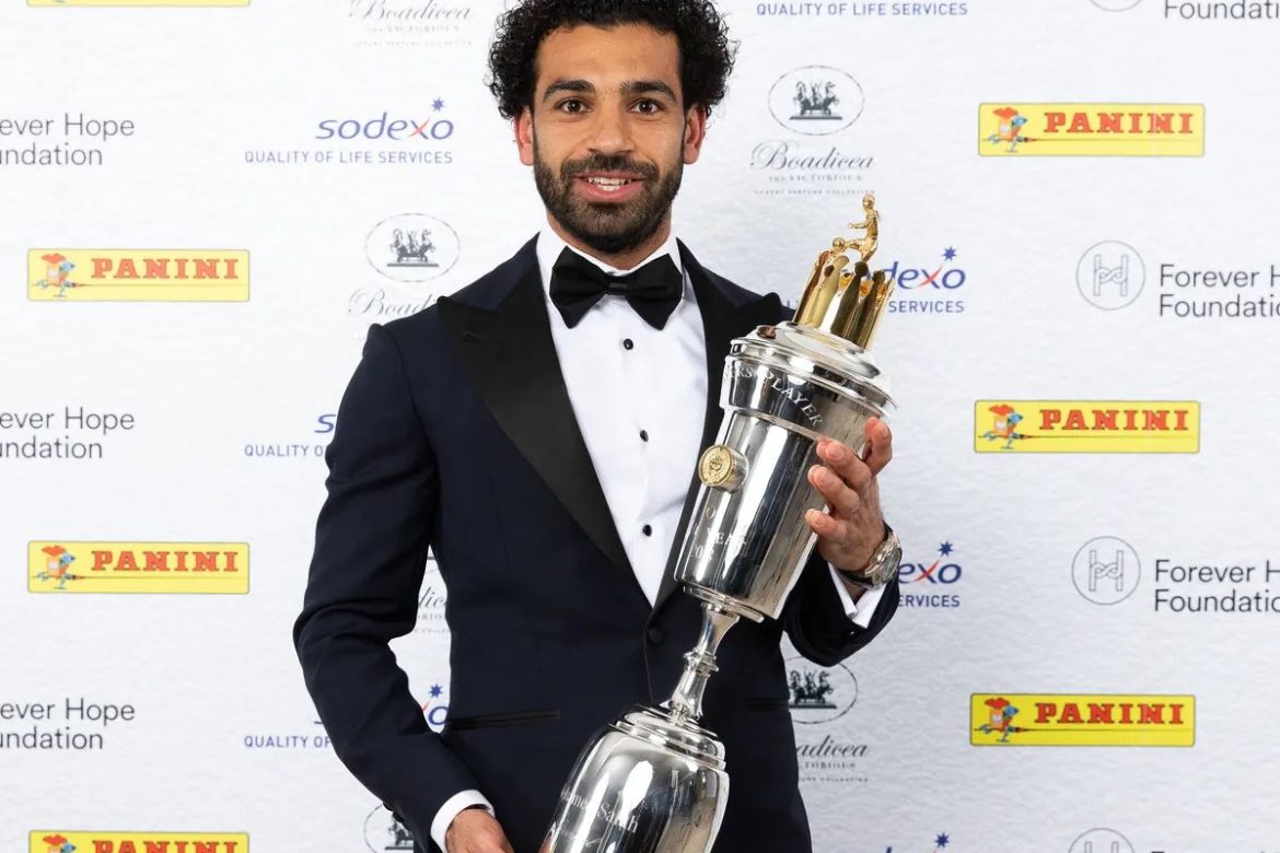 محمد صلاح يفوز بجائزة لاعب العام في الدوري الإنجليزي