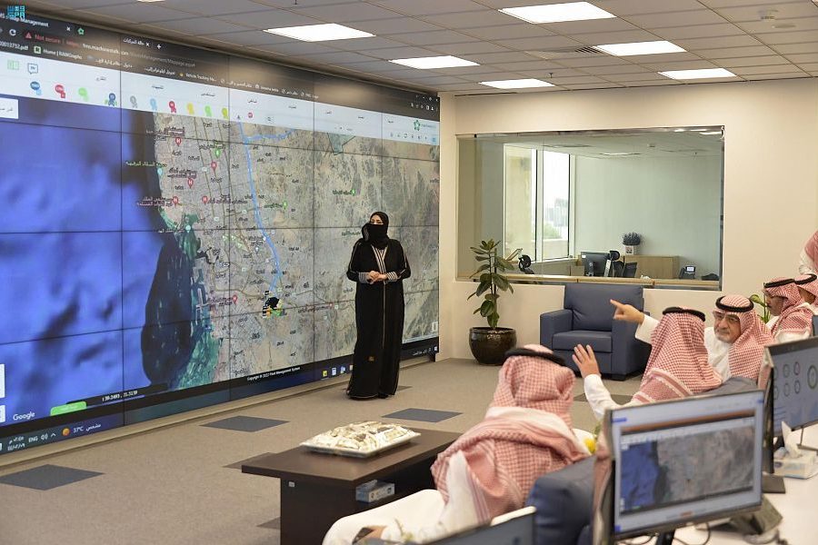 سعود بن جلوي يدشن توسعة مركز التحكم بأمانة جدة صحيفة البلاد