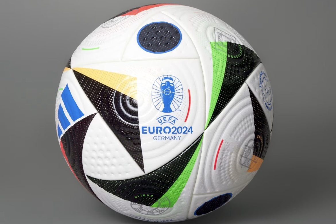 الكشف عن الكرة الرسمية لكأس أمم أوروبا 2024 فوسباليبي