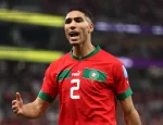 المغربي أشرف حكيمي لاعب باريس سان جيرمان الفرنسي - صحيفة البلاد السعودية