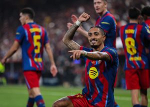 برشلونة يتغلب على ريال مدريد ويتوج بالسوبر الإسباني