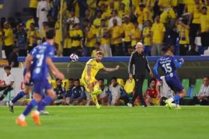 رونالدو يقود النصر لعبور الفتح بثنائية