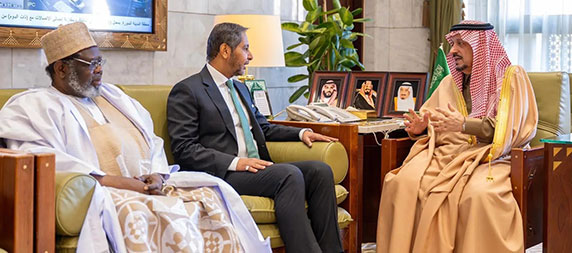 نيابة عن خادم الحرمين وولي العهد.. أمير الرياض يستقبل عميد السلك الدبلوماسي و رؤساء المجموعات 