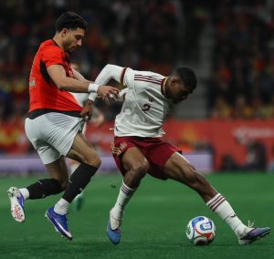 الفراعنة يفرضون التعادل على المنتخب الإسباني في برشلونة