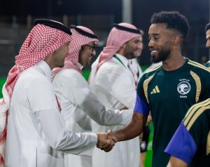الفيصل يدعم الأخضر قبل مواجهة قطر في نصف نهائي خليجي 27